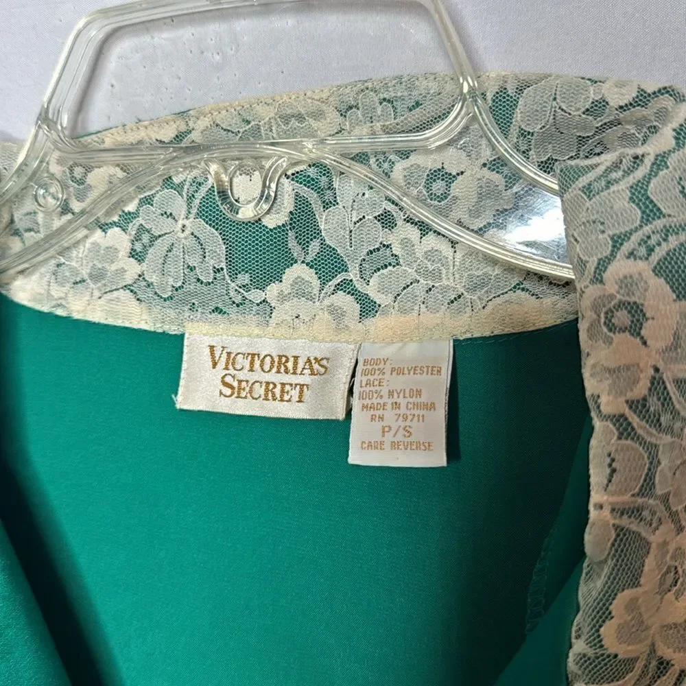 Victoria Secret Vintage 1980’s Gold Label Green Night Shirt. Size small.